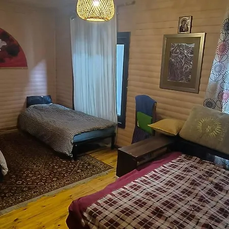 Lejlighed сдам посуточно дом со сруба с беседкой в элитном районе совиньон