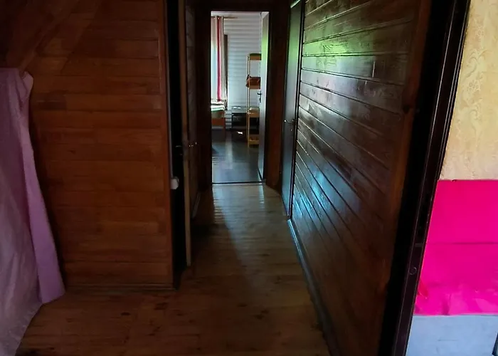 сдам посуточно дом со сруба с беседкой в элитном районе совиньон Appartement Odessa