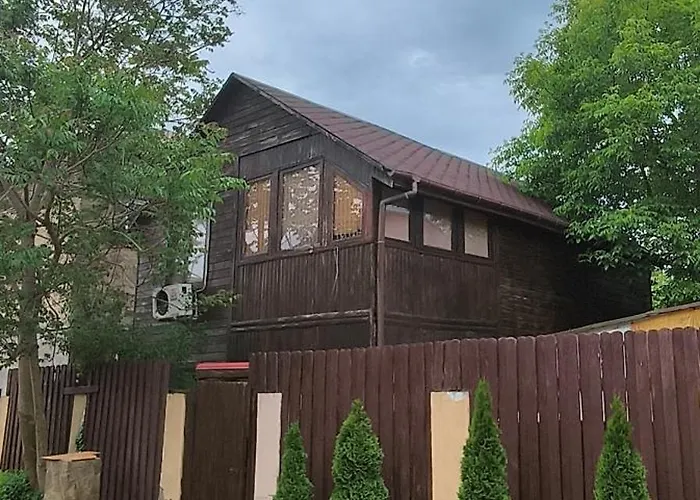 сдам посуточно дом со сруба с беседкой в элитном районе совиньон Appartement Odessa