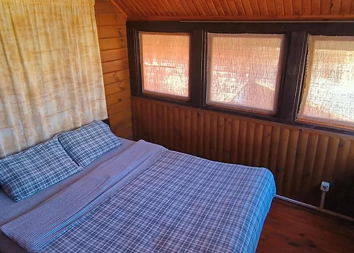 Appartement сдам посуточно дом со сруба с беседкой в элитном районе совиньон Odessa